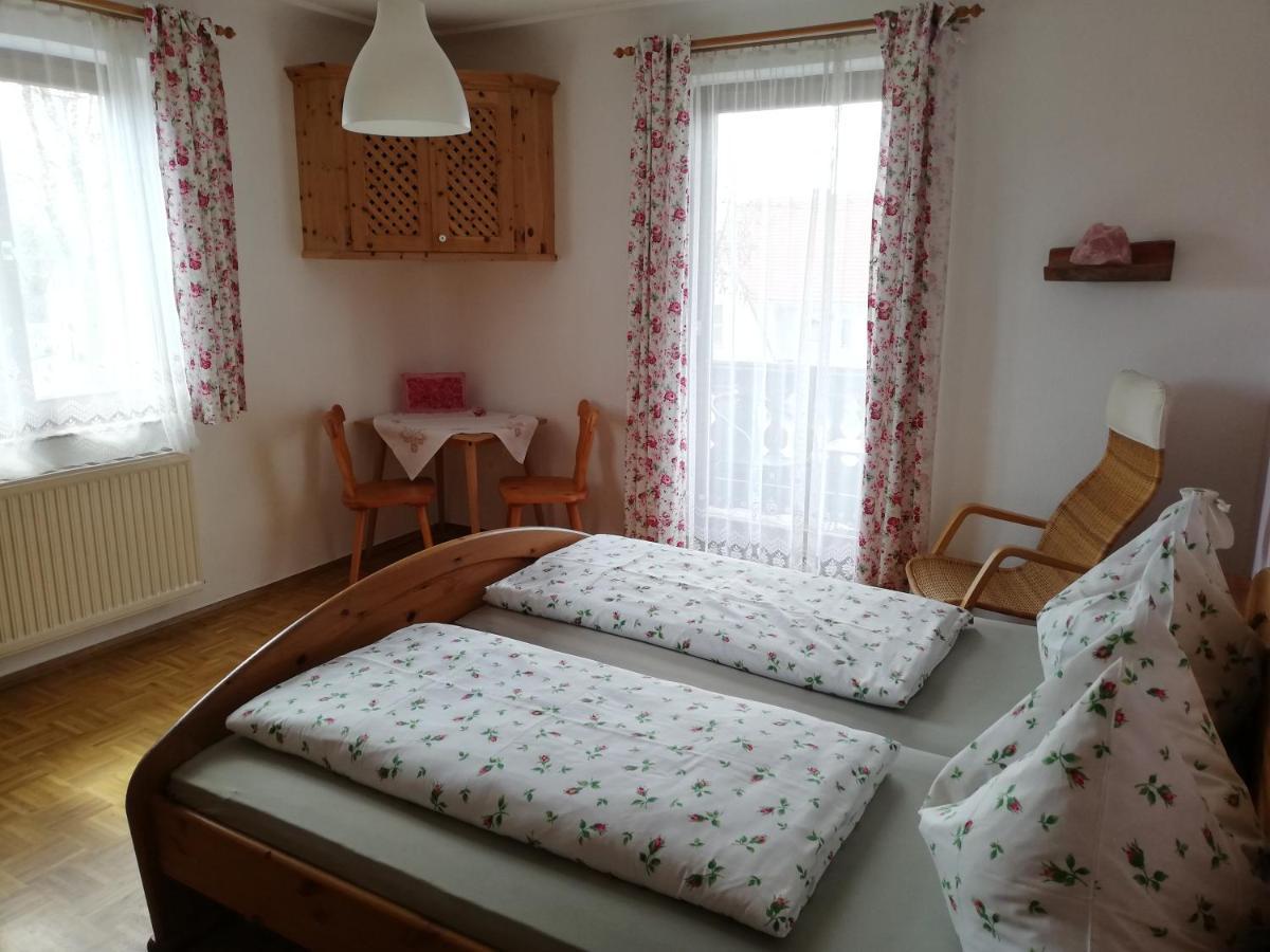 Ferienwohnung Wachmann Rohrbach am Kulm Exterior photo